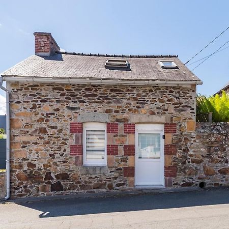 Jolie Maison En Pierre Vue Sur Mer A Плубазланек Екстер'єр фото